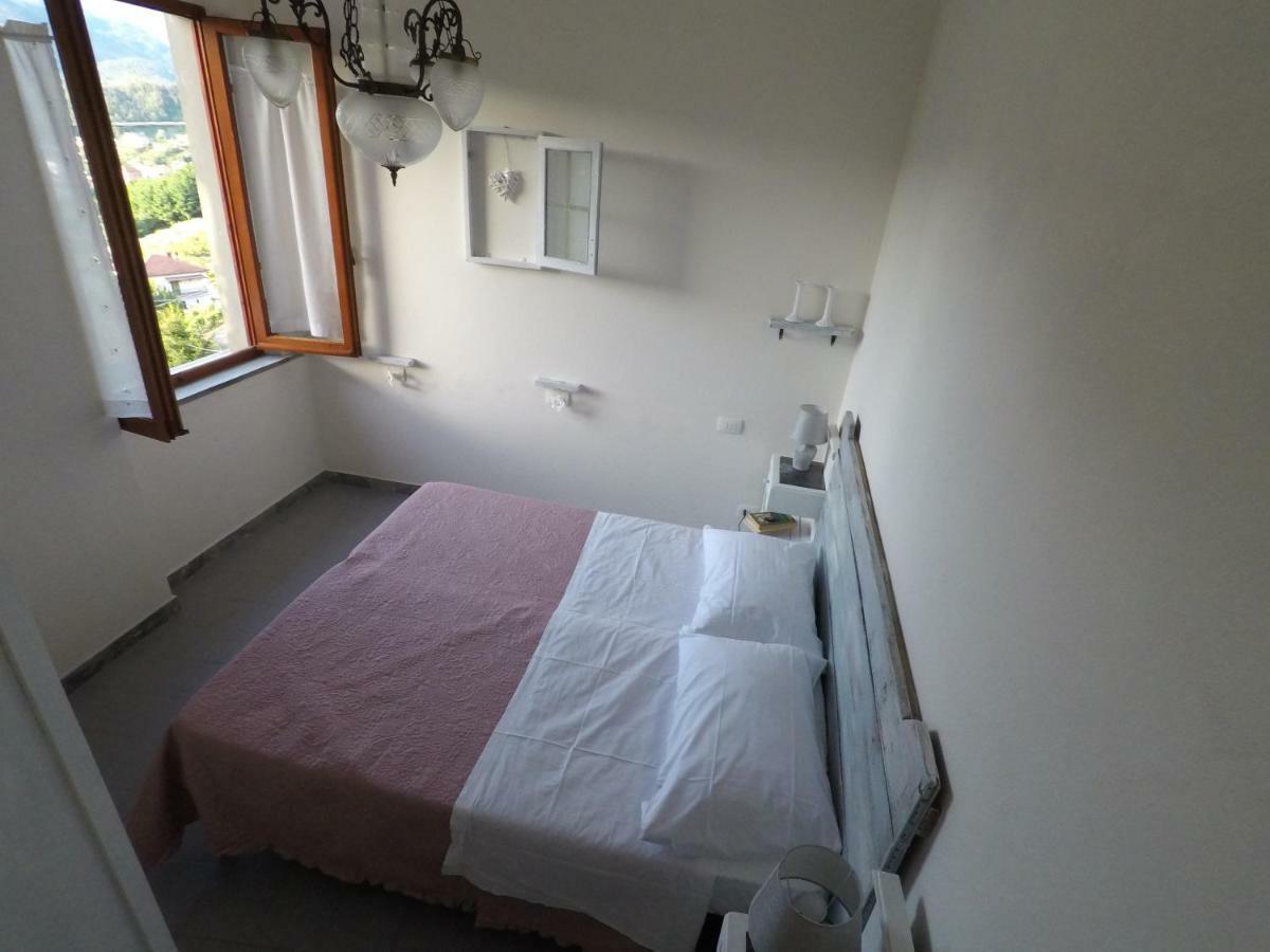 Vila Casa Della Nonna Filo Beverino Exteriér fotografie